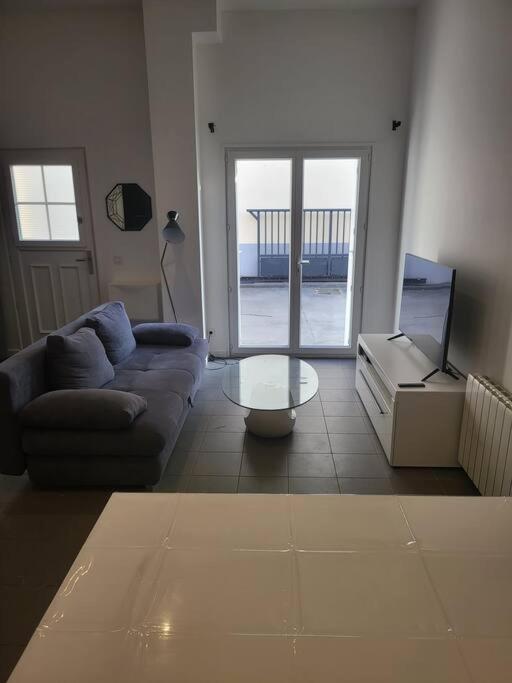 Appartement Spacieux 44M2, Paisible Et Proche Gare Vernon Giverny Exterior photo